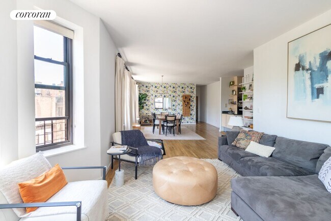 Building Photo - 101 W 81st St