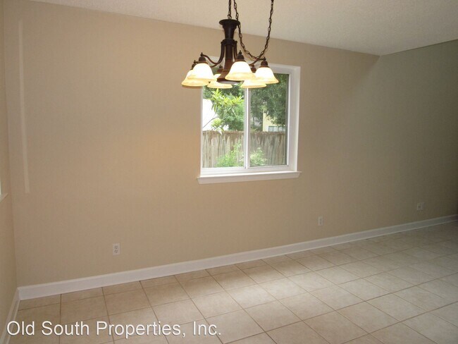 Foto del edificio - 2 br, 2 bath House - 2818 Villager Circle