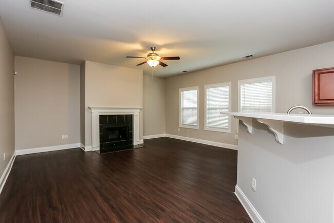 Foto del edificio - 5941 Apple Grove Rd NE