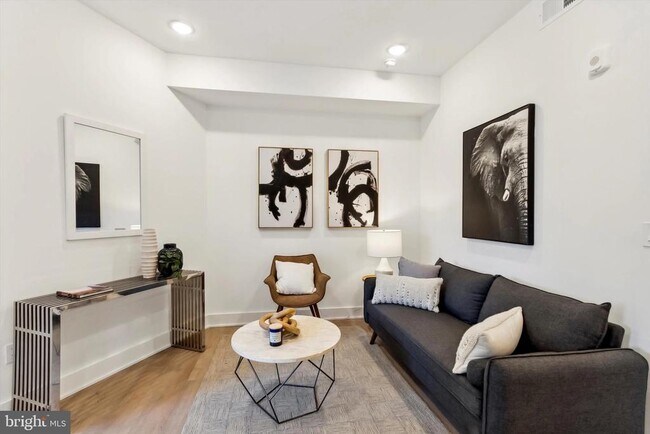 Foto del edificio - 367 W Hortter St