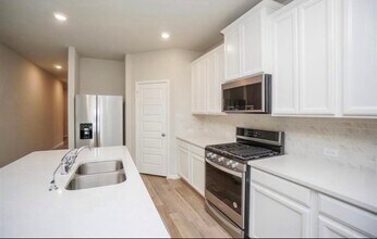 Building Photo - 21607 Blue Sapphire Ct