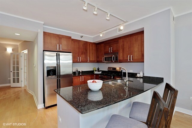 Foto del edificio - 744 N Clark St