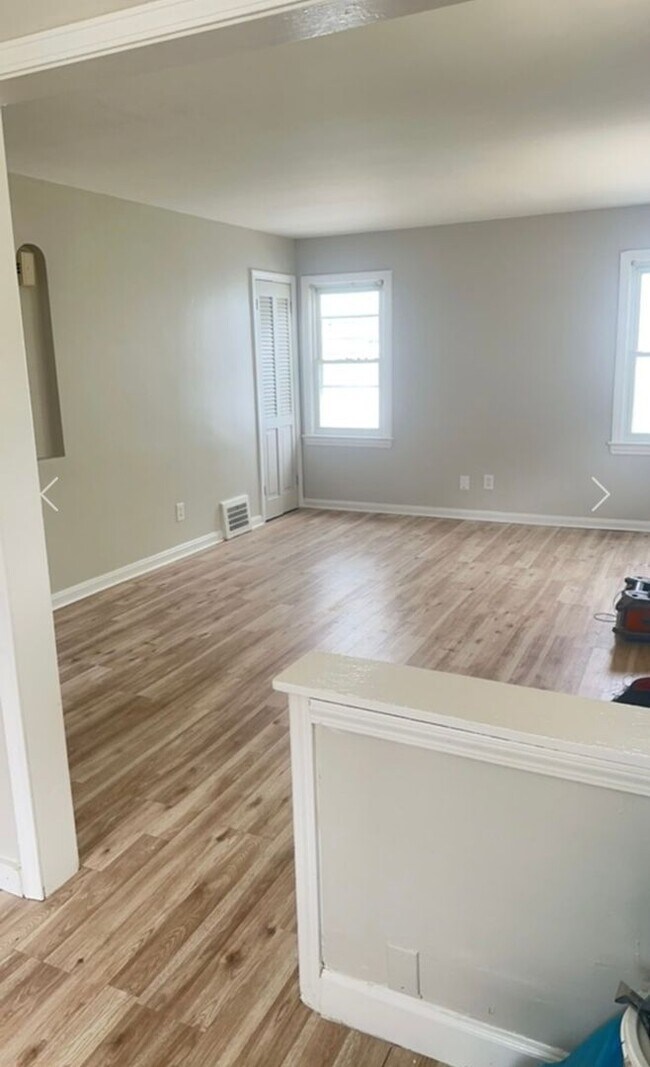 Building Photo - 3/1 Bungalow