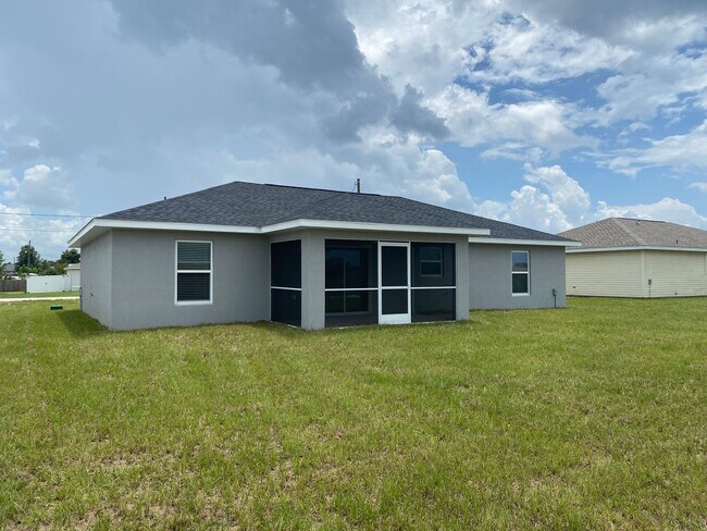 Foto del edificio - 13 Poplar Ln