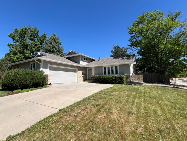 Foto del edificio - Stunning 3 bed, 3.5 bath Broomfield Abode ...