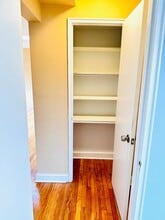 Building Photo - 8804 Bradford Rd Building Photo - 8804 Bradford Rd