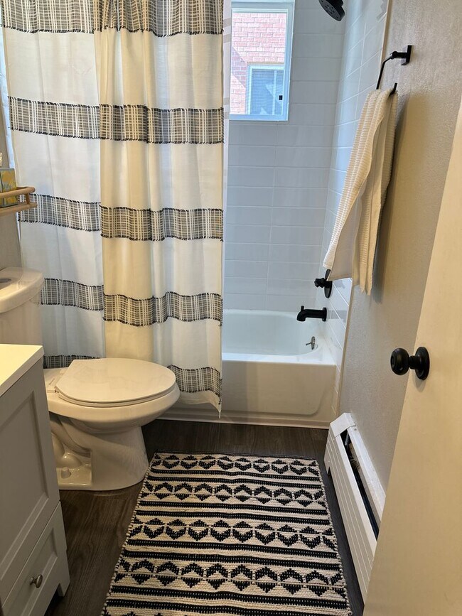 Foto del edificio - Newly remodeled one bedroom one bath Denve...