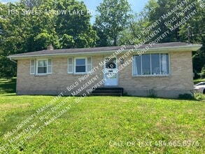 Building Photo - 106 Sweet Arrow Lake Rd