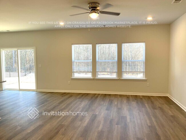 Foto del edificio - 3972 Zepelin Wy