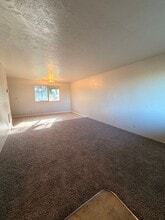 Building Photo - 1005 Prescott Ln