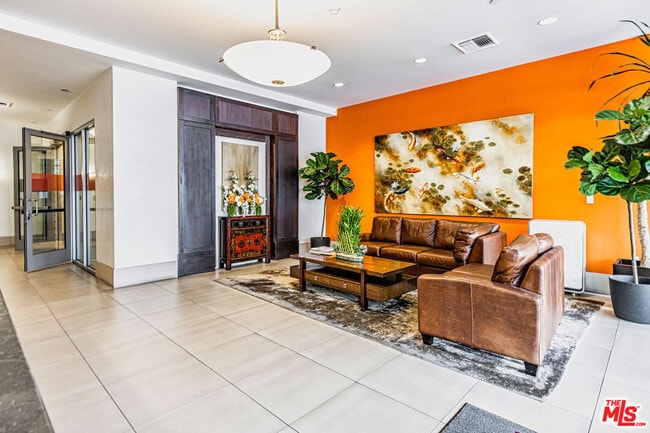 Foto del edificio - 3223 W 6th St