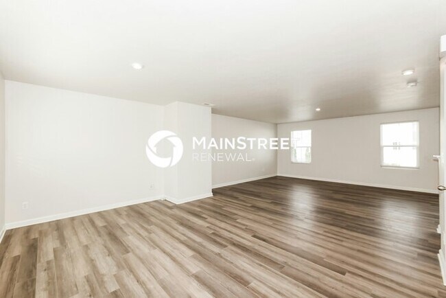 Foto del edificio - 4 Bedroom Pet-Friendly Home in Camby, IN with Main Street Renewal