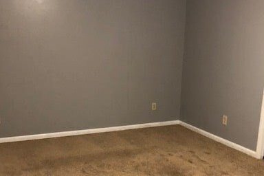 sala de estar - 952 N Main St