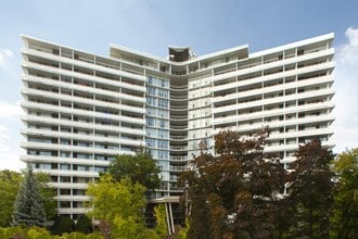 Building Photo - La Salle Towers