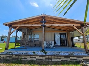 Building Photo - 3908 Lemonwood Dr N