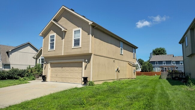 Foto del edificio - COMING SOON!! HUGE Northland 4 Bed 2.5 Bat...
