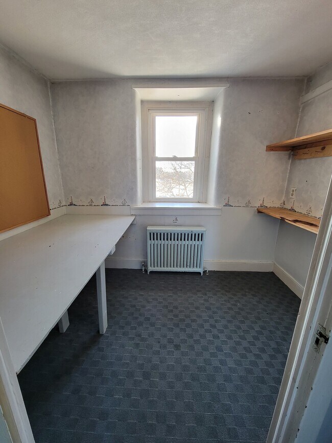 Building Photo - 662 Hoffmansville