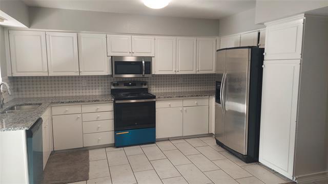 Building Photo - 11915 Leisure Dr