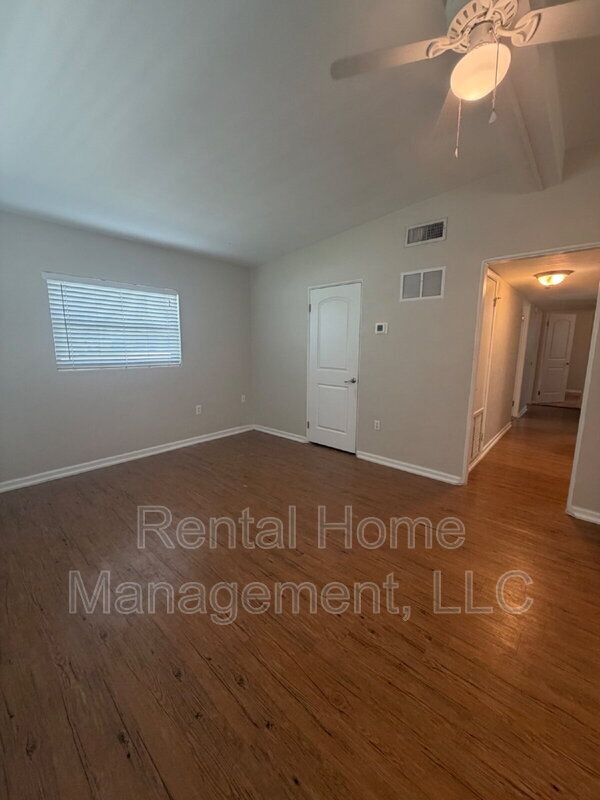 Building Photo - 503 Shannon Rd