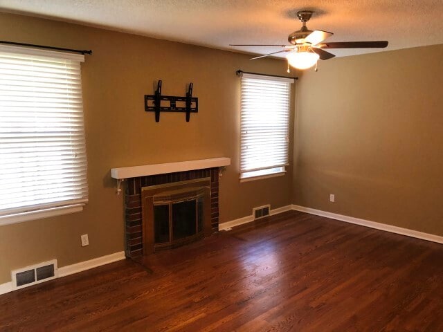 Building Photo - Darling Ranch home in Mission!