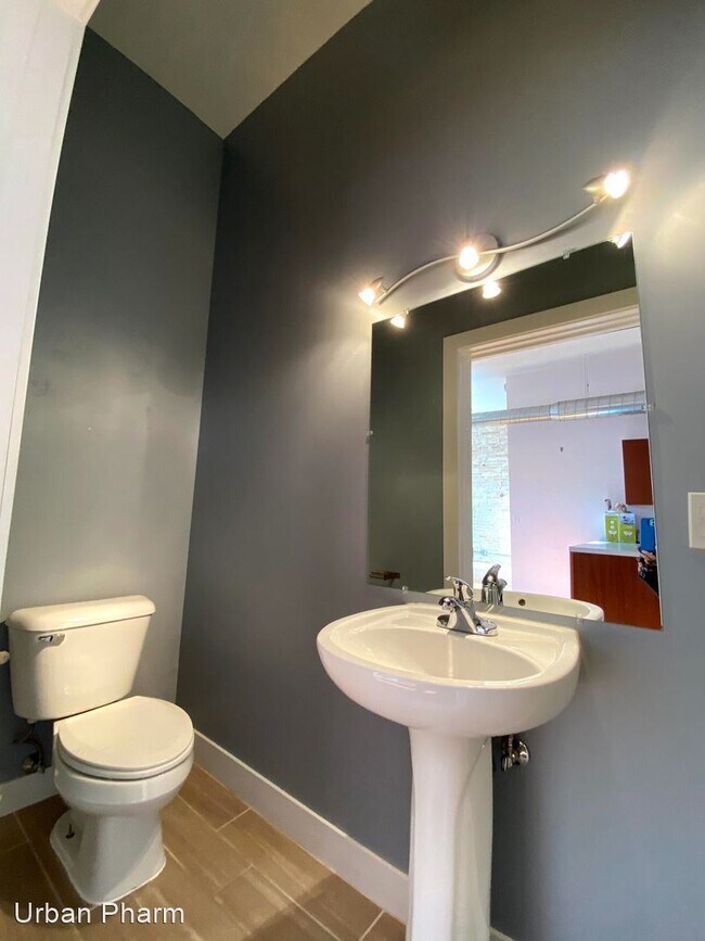 Foto del edificio - 1 br, 2 bath House - 56 Monroe Center NW, ...