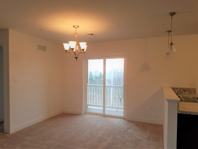 Foto del edificio - Hummelstown, 2 Bedroom 2 Bath Garden Home!