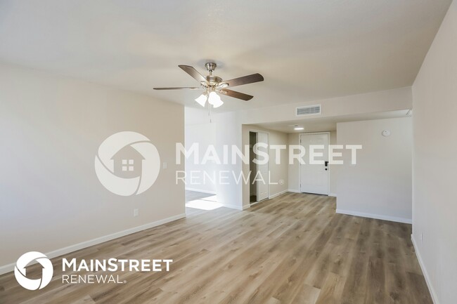 Building Photo - 3522 W Malapai Dr