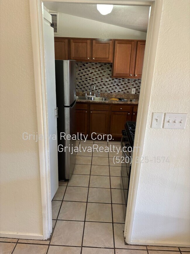 Foto del edificio - 2021 S Norris Ave