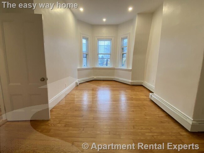 Foto del edificio - 194 Central St