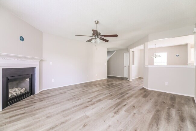 Building Photo - 3168 Varcroft Rd