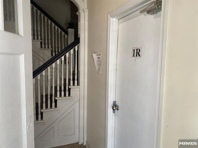 Building Photo - 29 High St