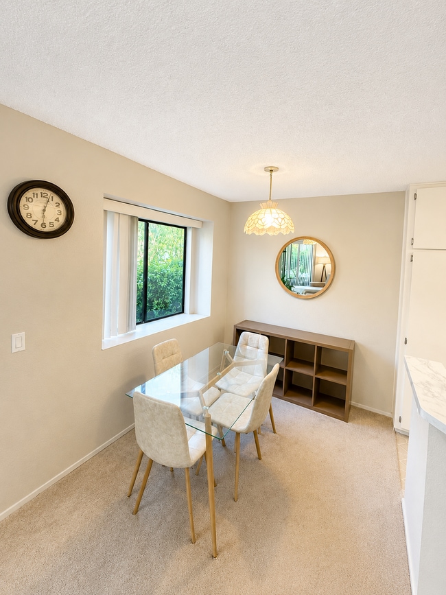 Building Photo - 9705 Mesa Springs Way