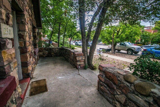 Foto del edificio - 2311 Spruce St