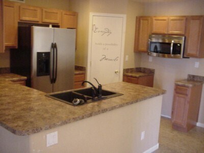 Building Photo - AVAILABLE SOON!!--Cul-De-Sac!!! $2188/mont...