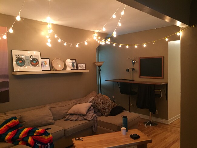 Living Room - 3016 Irving Ave S