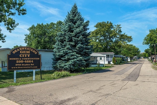 Building Photo - Dearwester's Gem City Estates