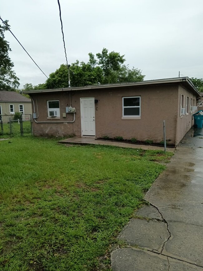 Photo - 902 W Jackson St House