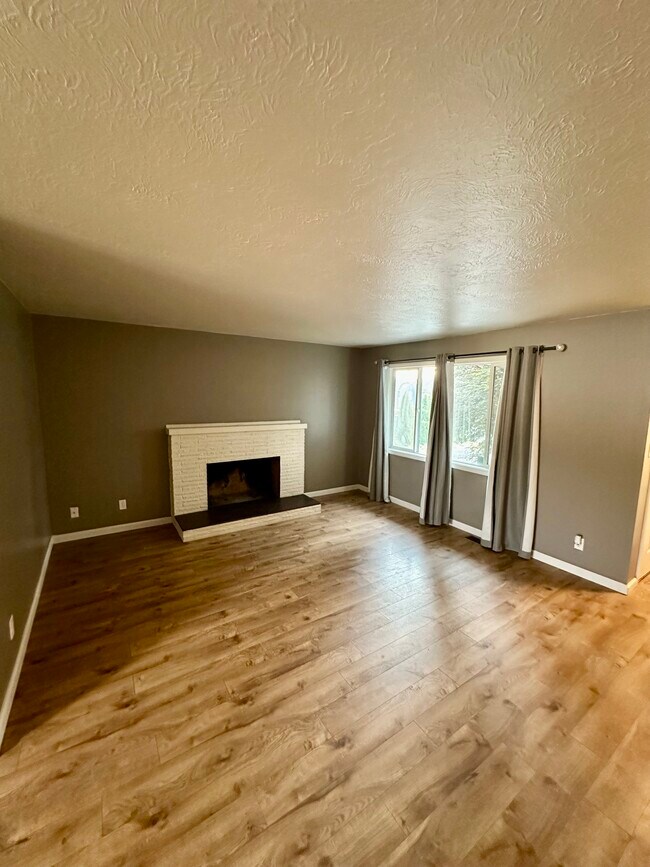 Foto del edificio - 5411 N Oak St