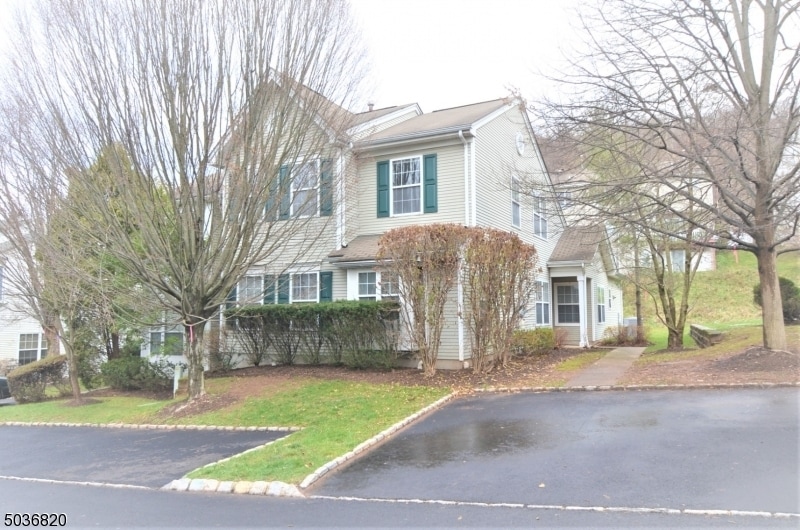 Primary Photo - 343 Wren Ln