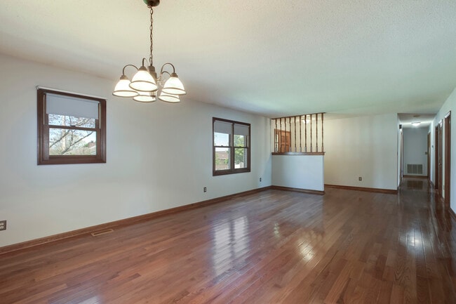 Foto del edificio - 702 W 6th Ave