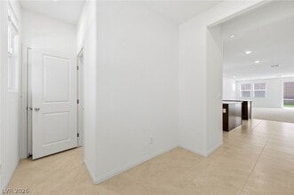 Building Photo - 3765 Osiris Ave