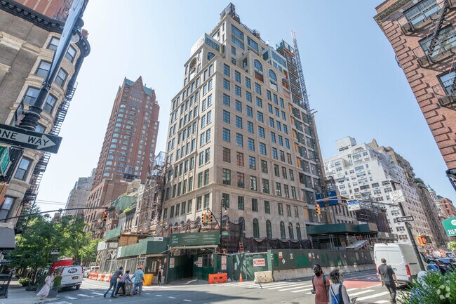 Building Photo - 150 East 78th St