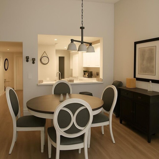 Building Photo - 1227 Commonwealth Cir