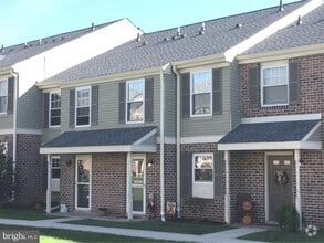 Building Photo - 27 Barclay Ct