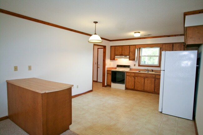 Building Photo - 412 W Willis Landing Rd