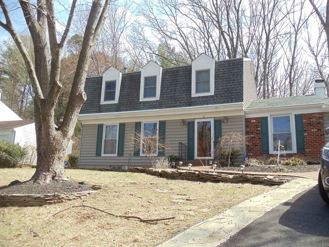 Building Photo - 1815 CRANBERRY LN
