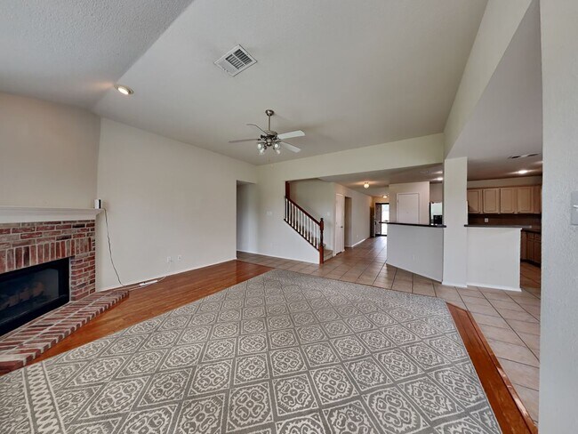 Building Photo - 9045 Trail Blazer Dr