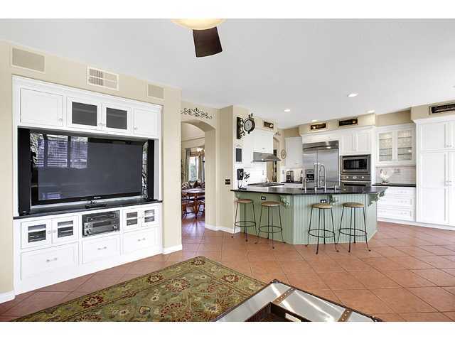 Building Photo - 609 El Portal Dr