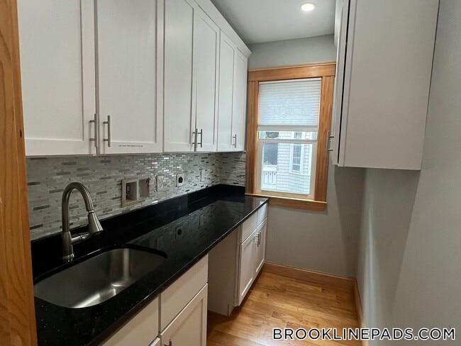 Foto del edificio - 152 Winchester St