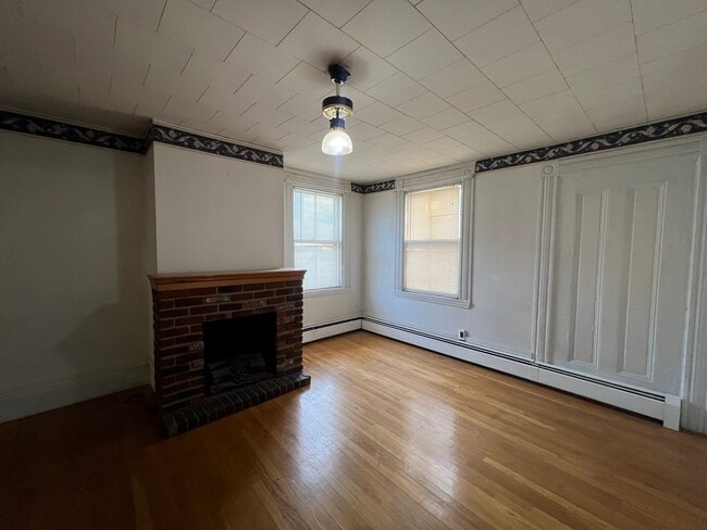 Building Photo - 74 Otis St